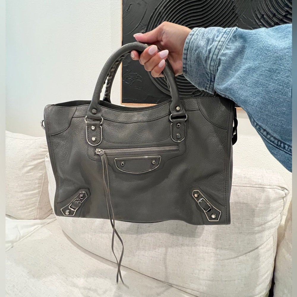 balenciaga chèvre silver hardware city gris acier